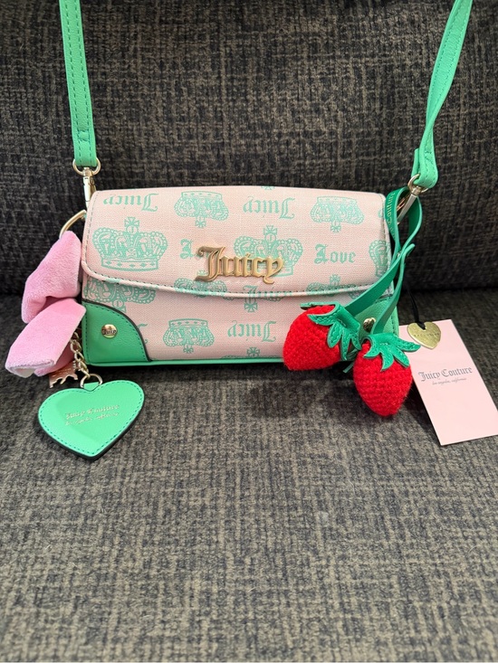 Juicy Couture Handbags - Juicy Couture EXCLUSIVE  Crossbody Bag Adjustable